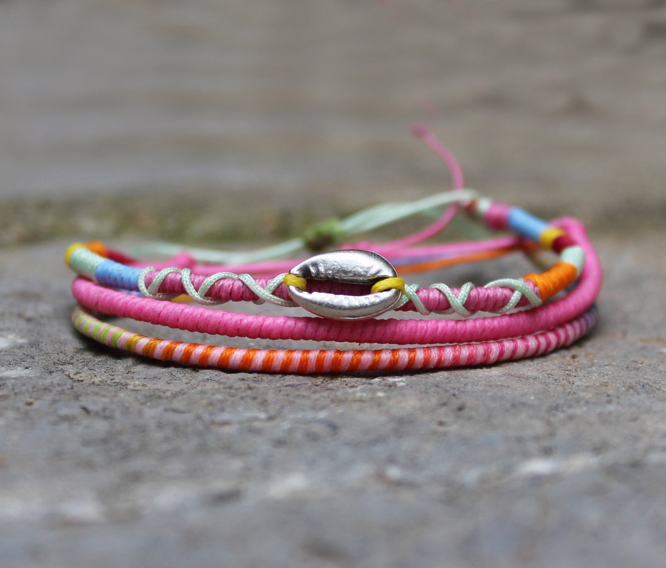 Loop Thin Bracelet Set of 3 / Pinky Shell