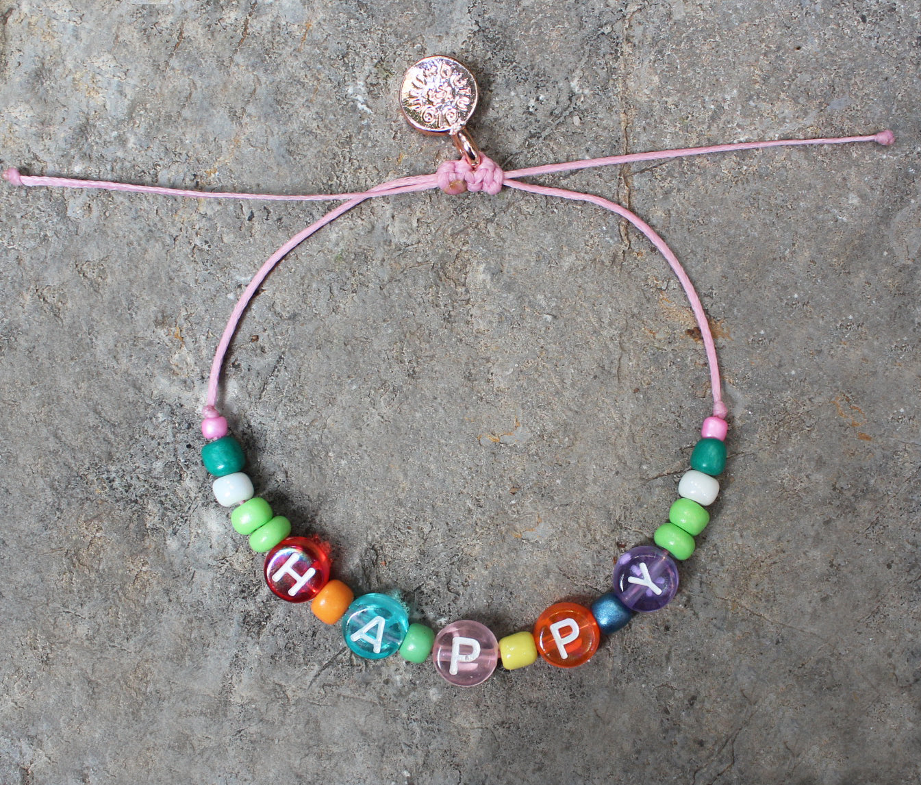 Chicas Letter Bead Bracelet / Happy
