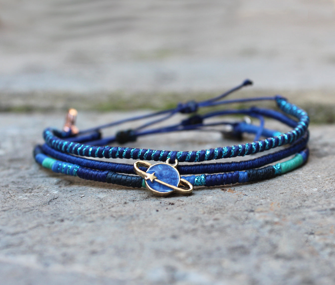 Loop Thin Bracelet Set of 3 / Planet Blue Star